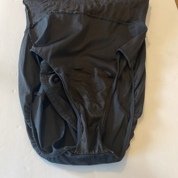 Mainstream black green trim one-piece swimsuit size XL - Picture 4 of 6